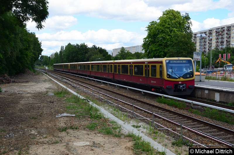 Bild: Berlin-Marzahn: Es erhält Einfahrt 481/482 257-302-068-191 als Linie S7 nach Potsdam Hbf.