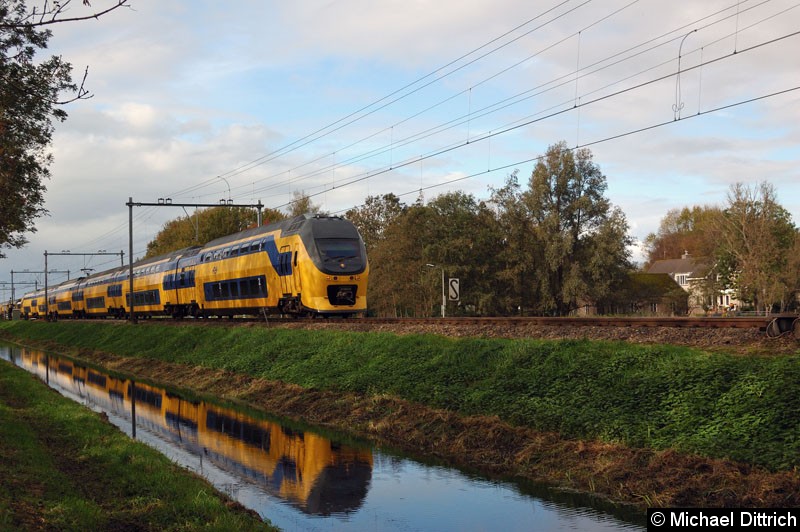 Bild: Virm 8621 auf dem Weg nach Amsterdam bei Harlem.