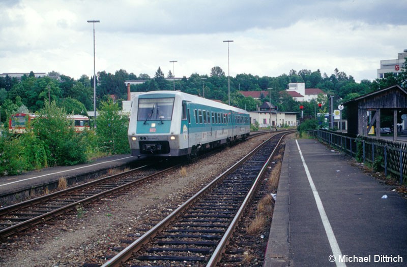Bild: 611 004 bei der Einfahrt in Sigmaringen als IRE nach Stuttgart Hbf.