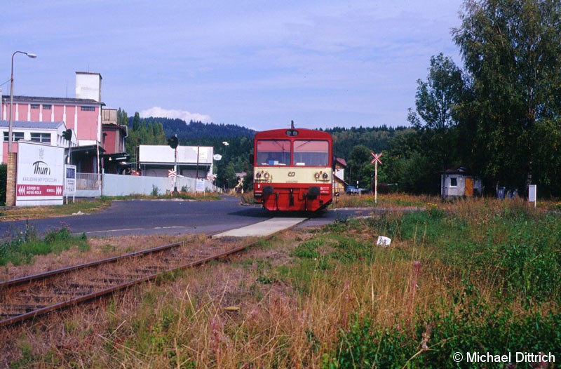 Bild: Auf dem Rückweg von Nová Role fotografierten wir den 810 289 noch einmal.