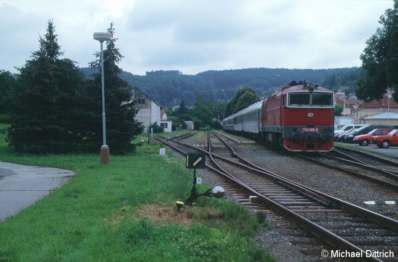 Bild: Hier noch einmal die 754 066 an ihrem Rychlik in Luhacovice.