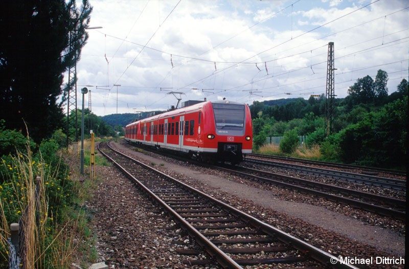 Bild: Als zweiteilige Einheit wurde die BR 426 konzipiert. 
Hier der 426 513 in Amstetten.