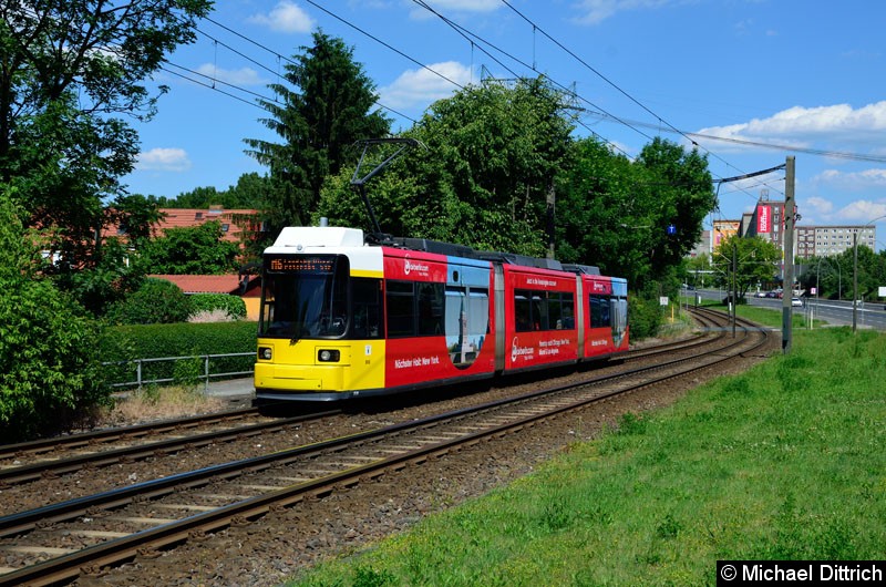 Bild: 1510 als Linie M6 kurz vor der Haltestelle Landsberger Allee/Rhinstr.