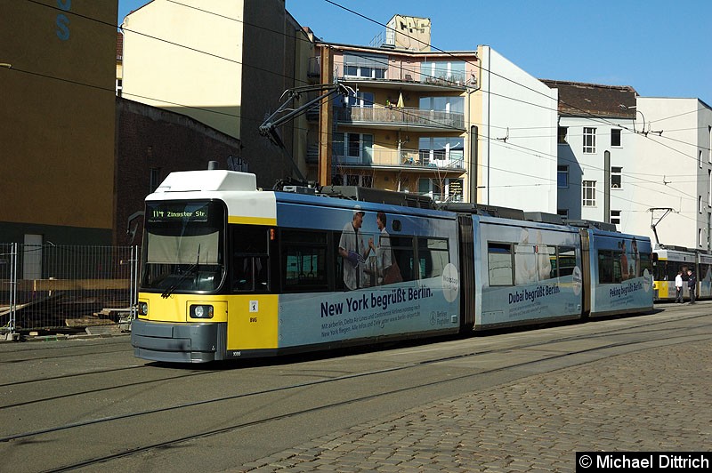 Bild: 1086 als Linie M4 in der Großen Präsidentenstraße.