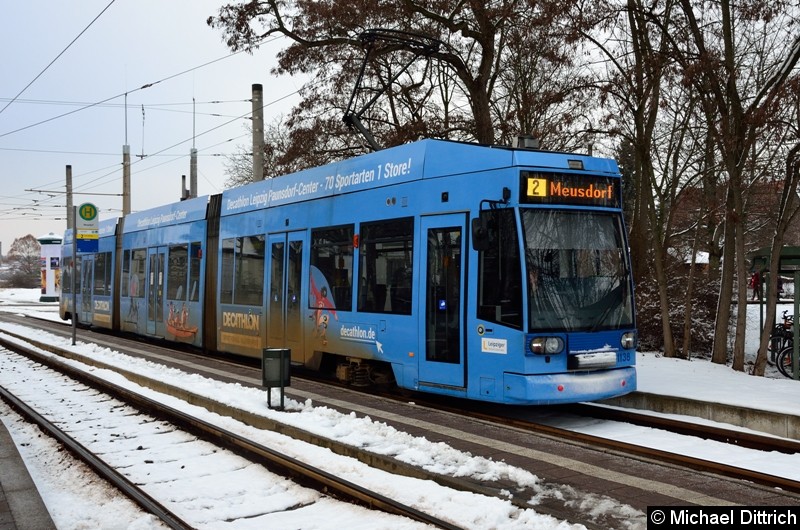 Bild: 1138 als Linie 2 in der Ankunftshaltestelle Meusdorf.