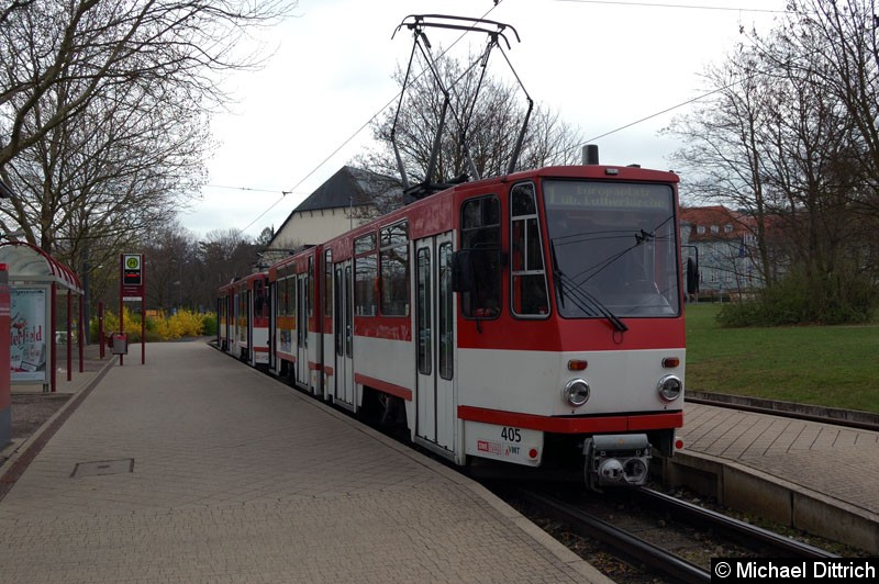Bild: KT4D 405 und 524 als Linie 1 an der Endstelle Thüringenhalle.