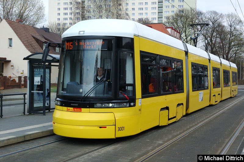 Bild: 3001 als Linie M5 an der Haltestelle Hauptstr./Rhinstr.