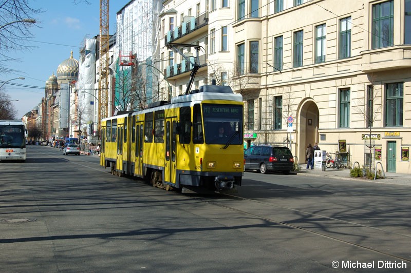 Bild: 6032 als Linie M1 hinter der Haltestelle Monbijouplatz.