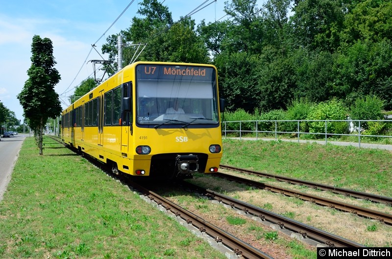 Bild: 4191 als Linie U7 zwischen den Haltestellen Freiberg und Mönchfeld.