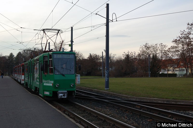 Bild: KT4D 518 mit 519 und 405 als Linie 3 kurz hinter der Haltestelle Agentur für Arbeit.