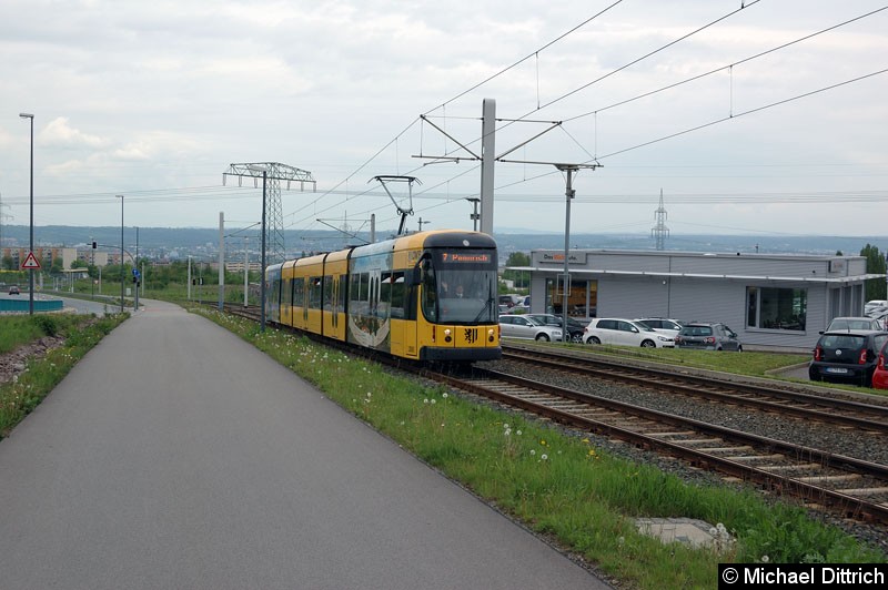 Bild: 2838 als Linie 7 zwischen den Haltestellen Betriebshof Gorbitz und Altnossener Str.