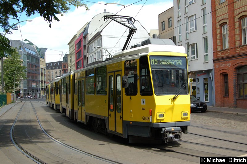 Bild: 6008 als Linie M5 in der Großen Präsidentenstraße.