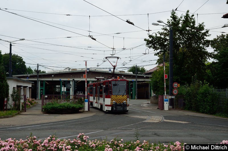 Bild: ATw 1 in der Einfahrt des Betriebshofes Nordhäuser Str.