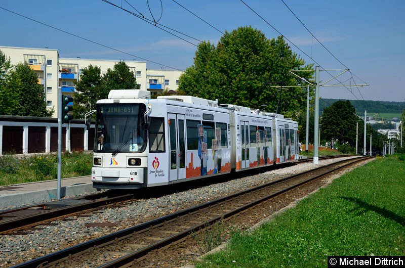 Bild: Wagen 618 als Linie 3 erreicht die Endstelle Winzerla.