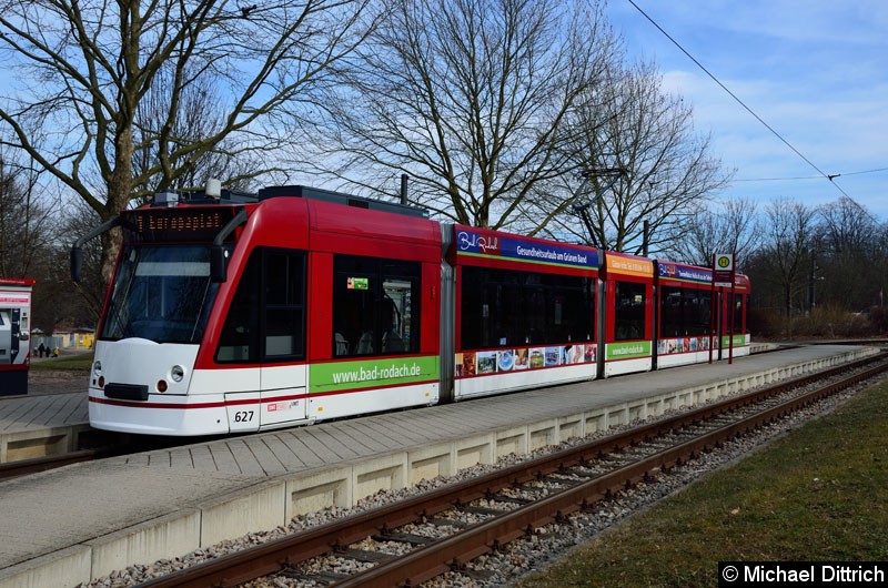 Bild: 627 als Linie 1 in der Haltestelle Thüringenhalle.