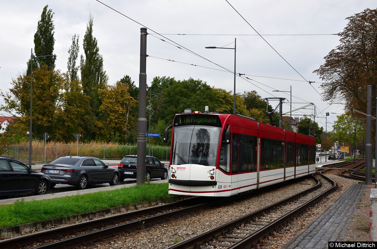 Bild: 639 als Linie 1 an der Thüringenhalle.