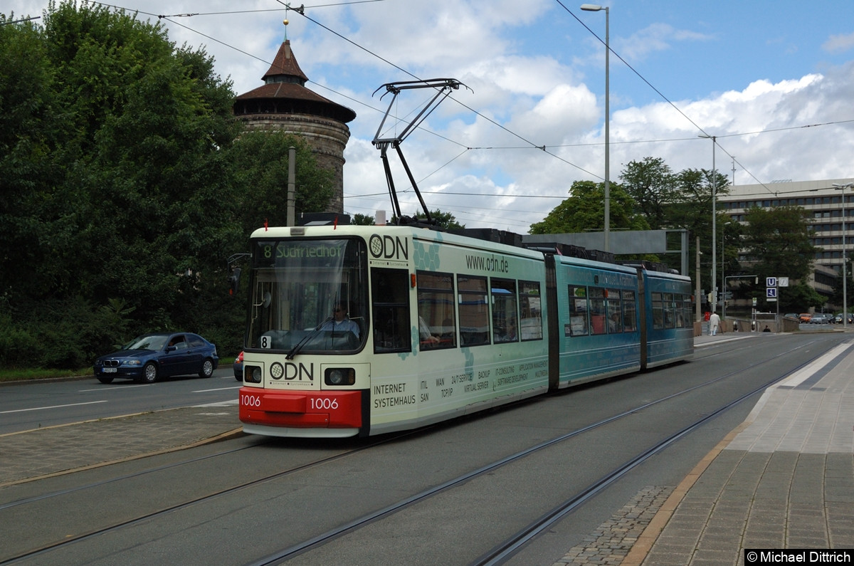 Bild: 1006 als Linie 8 kurz hinter dem Rathenauplatz.