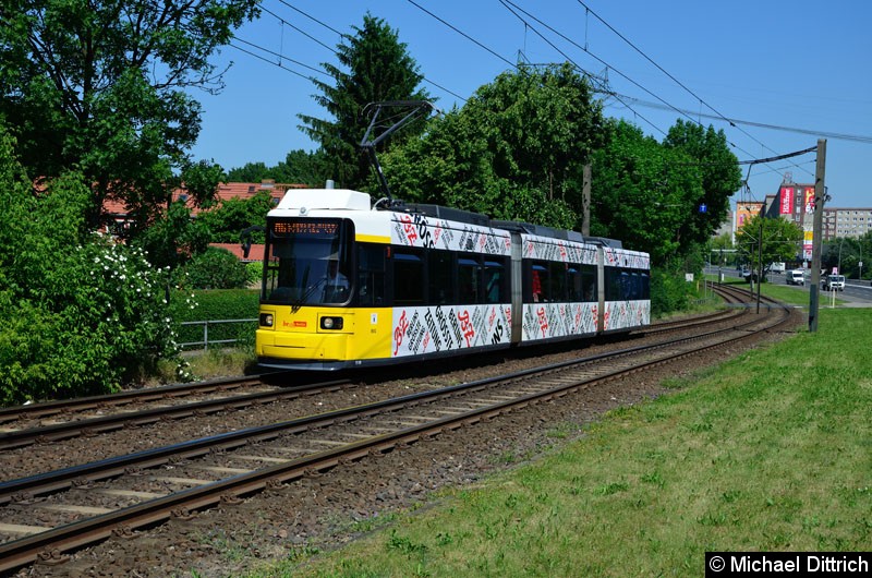 Bild: 1518 als Linie M6 kurz vor der Haltestelle Landsberger Allee/Rhinstr.