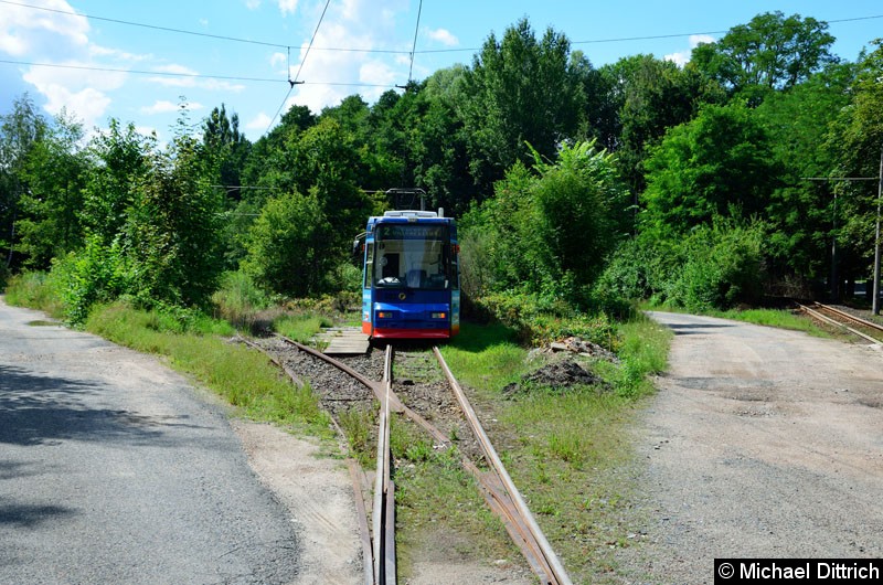 Bild: 302 in der Kehranlage, damit er vom historischen Wagen 49 überholt werden kann.