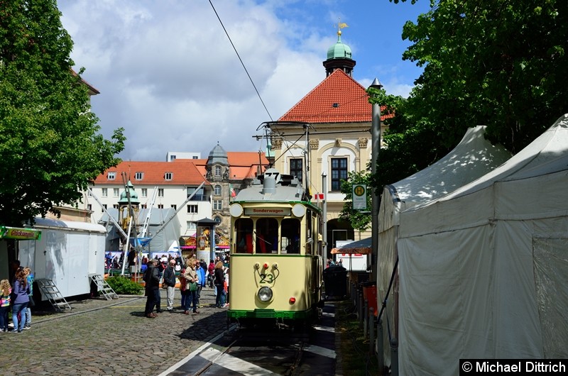 Bild: Wagen 23 als Linie 77 in der Endstelle Hartstr.