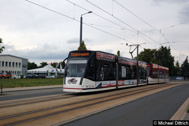 Bild: 715 und 716 als Linie 3 kurz vor der Haltestelle Mittelhäuser Str.