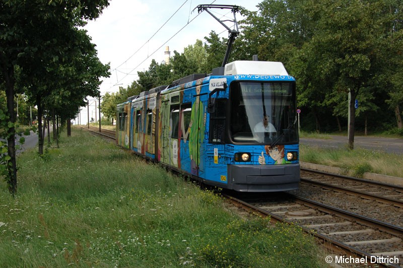 Bild: 1042 als Linie M17 in der Rhinstraße kurz vor der Haltestelle Alt-Friedrichsfelde/Rhinstraße.