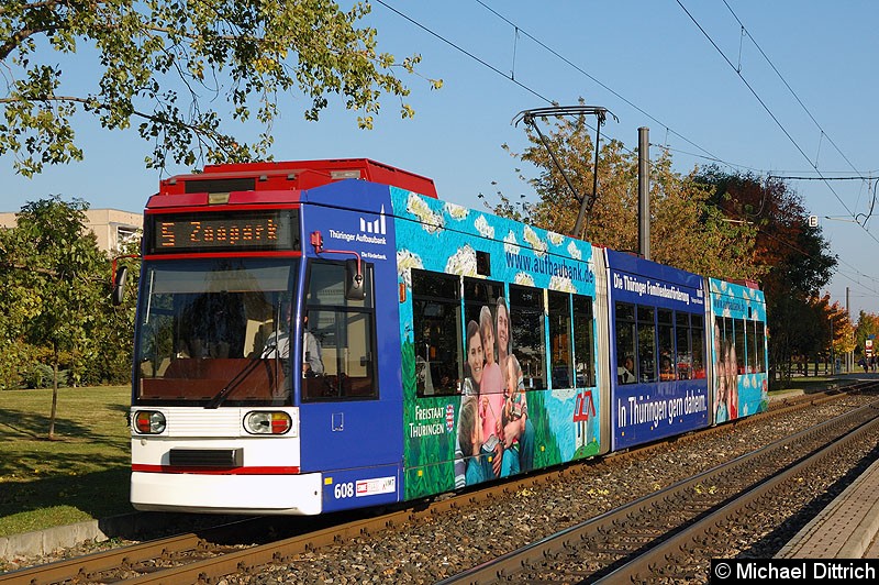 Bild: MGT6D/E 608 als Linie 5 zwischen den Haltestellen August-Frölich-Straße und Roter Berg.