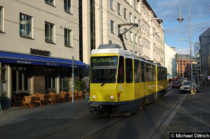 Bild: 6009 als Linie M1 an der Haltestelle Monbijouplatz.