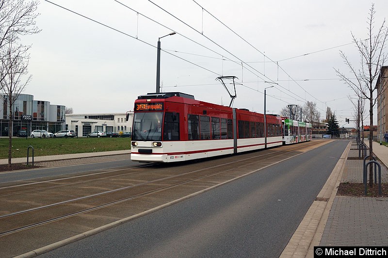 Bild: MGT6D/E 613 und 614 als Linie 3 vor der Haltestelle Mittelhäuser Str.