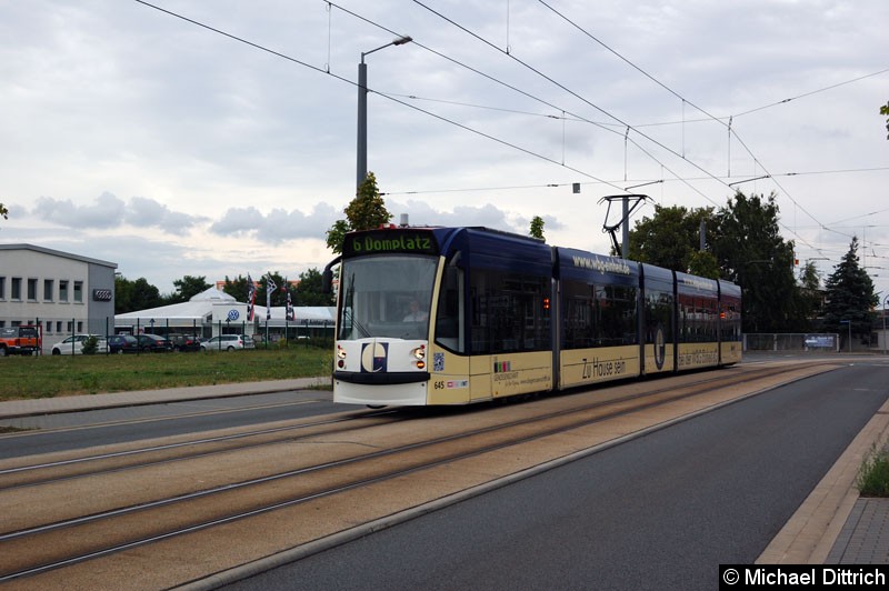 Bild: 645 als Linie 6 kurz vor der Haltestelle Mittelhäuser Str.