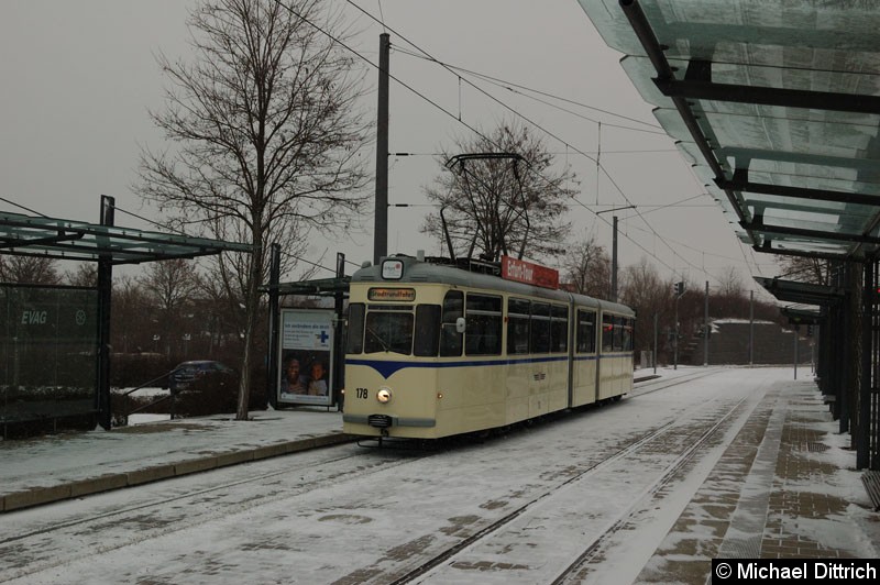 Bild: Hier ist der G4 178 auf seiner Stadrundfahrt an der Haltestelle Messe angekommen.
