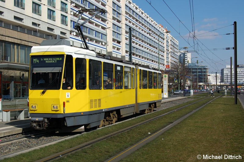 Bild: 6039 als Linie M4  an der Haltestelle Spandauer Straße/Marienkirche.