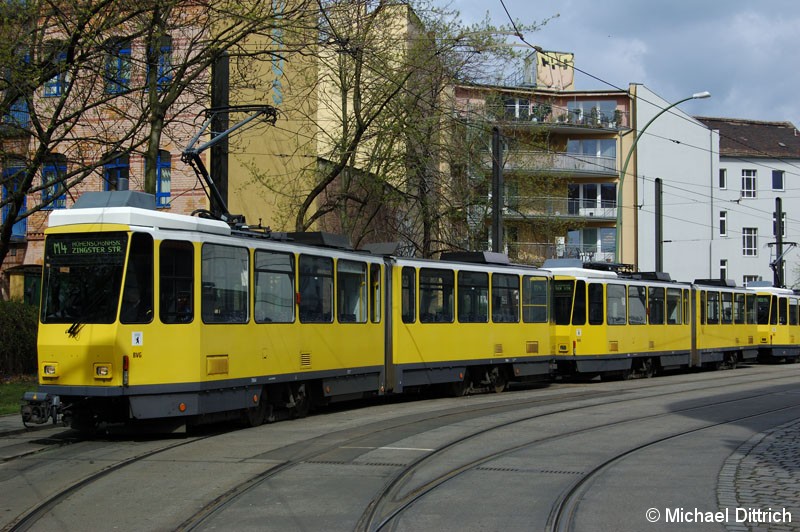 Bild: 7064 als Linie M4 in der Großen Präsidentenstraße.