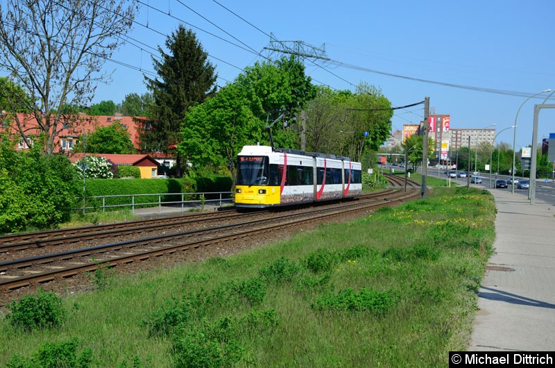 Bild: 1513 als Linie 16 kurz vor der Haltestelle Landsberger Allee/Rhinstr.
