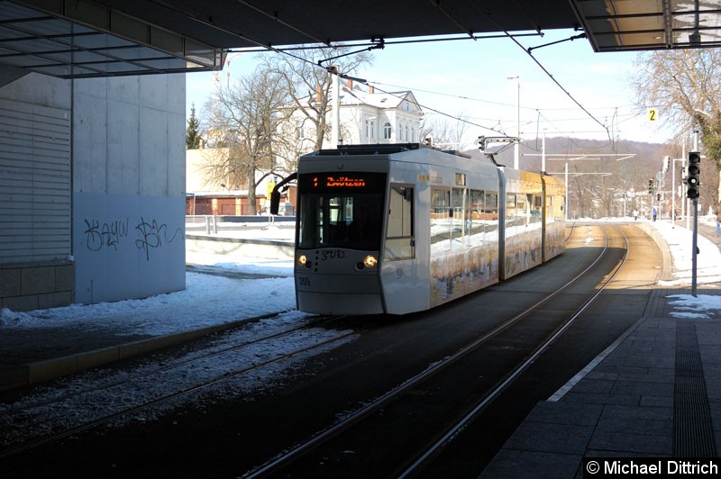 Bild: NGT8G 209 als Linie 1 bei der Einfahrt in Hauptbahnhof.