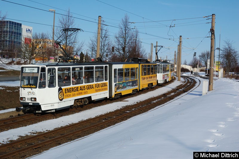 Bild: KTNF8 352 + KT4D 316 zwischen den Haltestellen Bieblach Ost und Ernst-Abbe-Str.