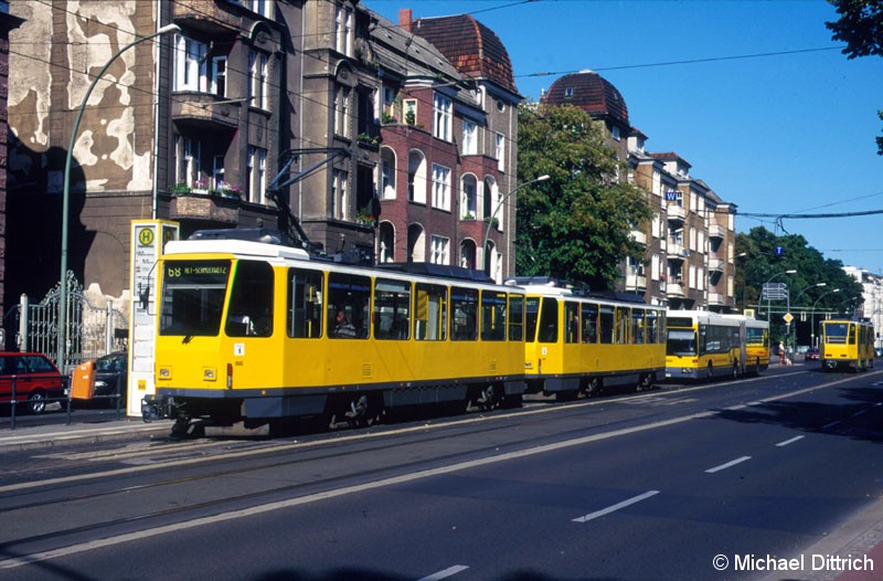 Bild: 5185 als Linie 68 an der Haltestelle Bahnhofsstraße/Lindenstraße.