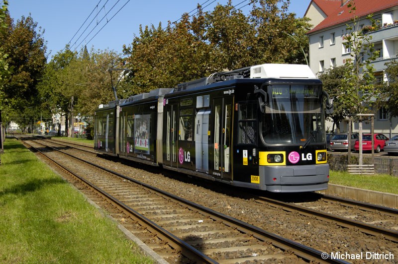 Bild: 2008 als Linie M10 vor der Haltestelle Paul-Heyse-Straße.