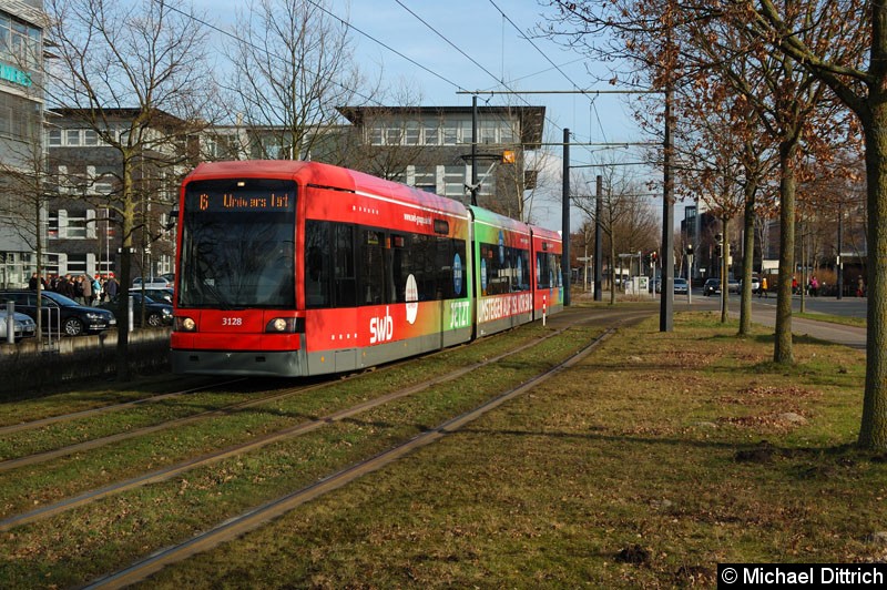 Bild: 3128 als Linie 6 zwischen Haltestellen Berufsbildungswerk und Lise-Meitner-Str.