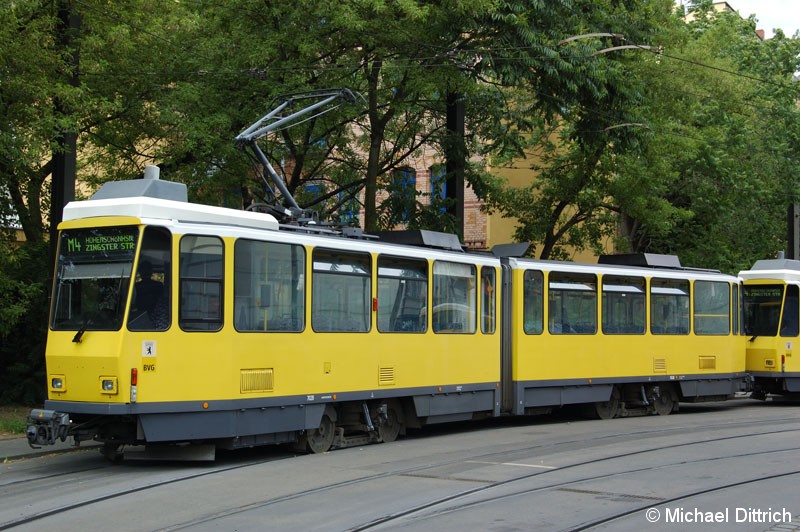 Bild: 7028 als Linie M4 in der Großen Präsidentenstraße.