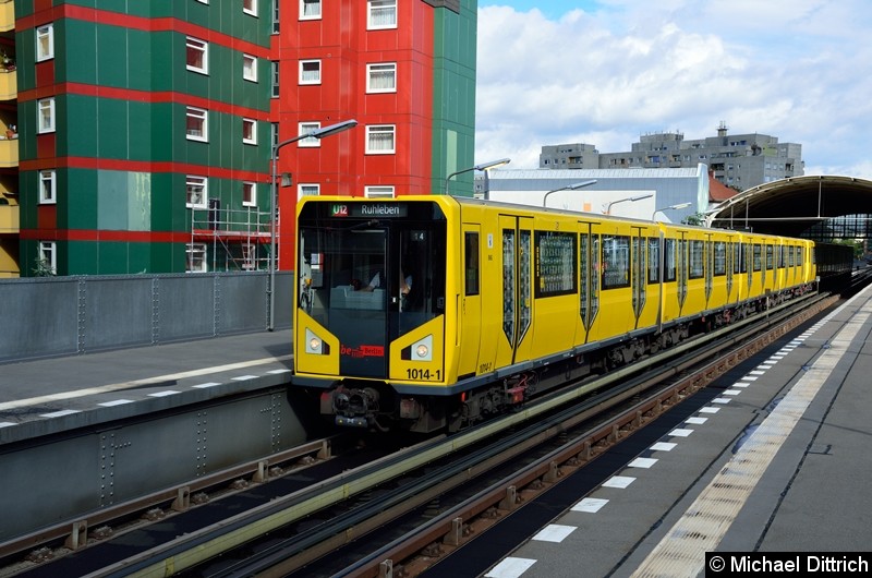 Bild: 1014 als U12/14 im Bahnhof Prinzenstr.