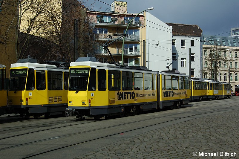 Bild: 7049 als Linie M5 in der Großen Präsidentenstraße.