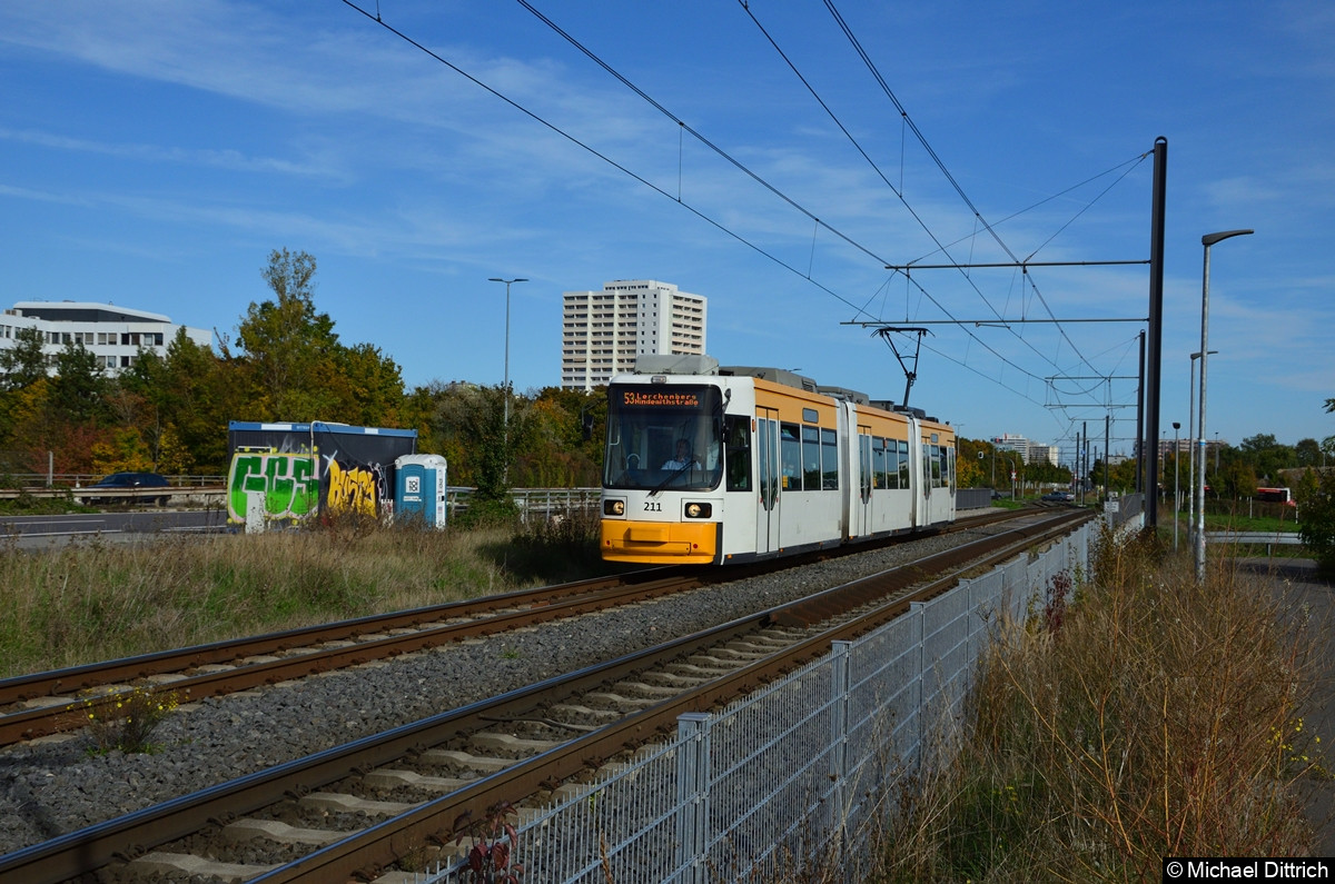 Bild: Wagen 211 als Linie 53 kurz vor der Haltestelle Kisselberg.