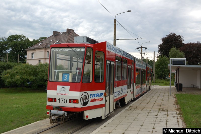 Bild: 170 als Linie 3 nach Schmellwitz Anger an der Abfahrtshaltestelle Madlow.