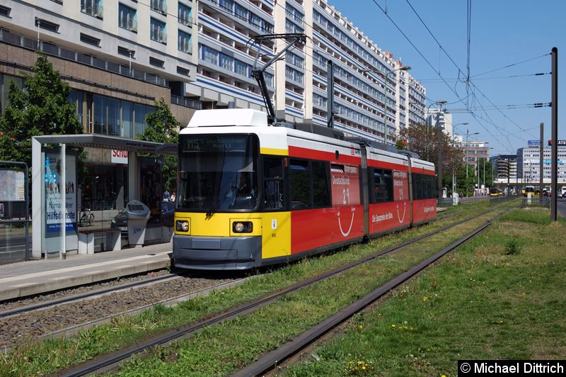 Bild: 1088 als Linie M5 an der Haltestelle Spandauer Str./Marienkirche.