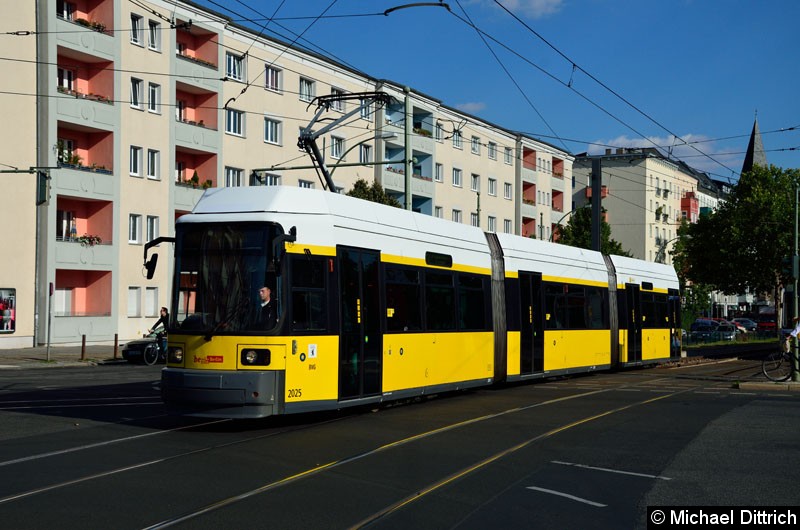 Bild: 2025 als Linie M10 auf der Kreuzung Kniprodestr./Danziger Str.