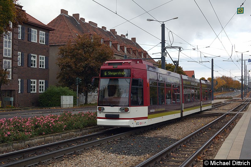 Bild: MGT6D/E 612 als Linie 6 an der Haltestelle Klinikum.