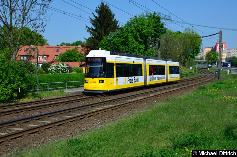 Bild: 1516 als Linie 16 kurz vor der Haltestelle Landsberger Allee/Rhinstr.