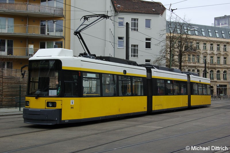 Bild: 1030 als Linie M5 in der Großen Präsidentenstraße.