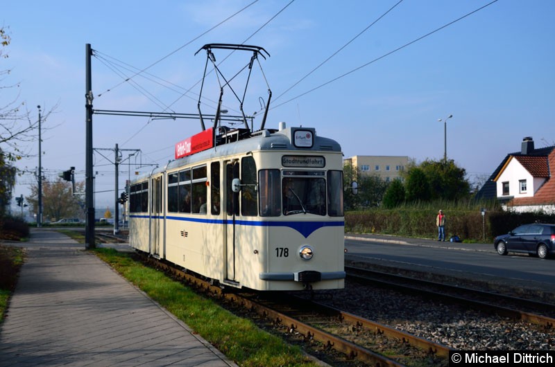 Bild: G4 178 als Stadtrundfahrt auf der Betriebsstrecke in der Marie-Elise-Kayser-Str.